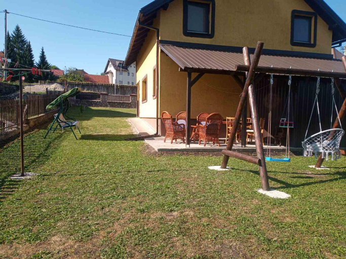 Others 2, kuca za odmor Cira, Užice
