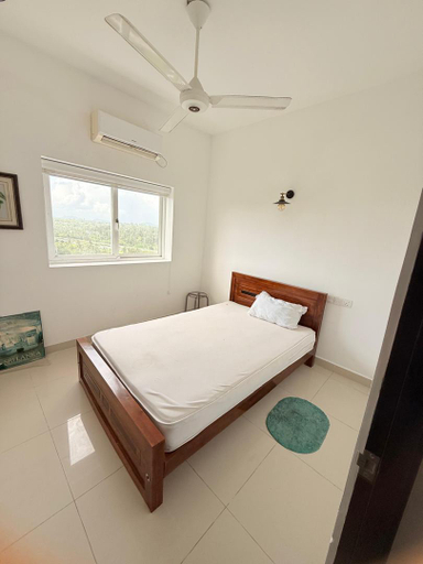 Bedroom 2, Luxe Highway Residencies Penthouse, Maharagama