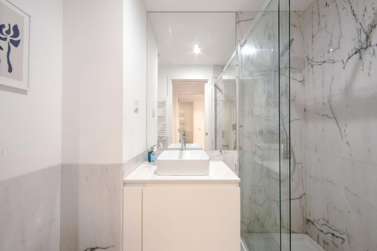 Bathroom 3, Benfica Prime Terrace II by Homing, Lisbon