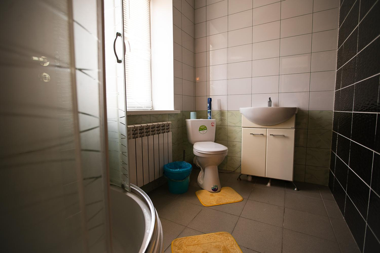 Bathroom 4, "Гостевои дом "Relax", Kungur
