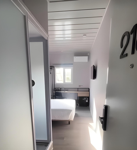 Bedroom 2, Conjioo Hotel Sumbawa, West Sumbawa