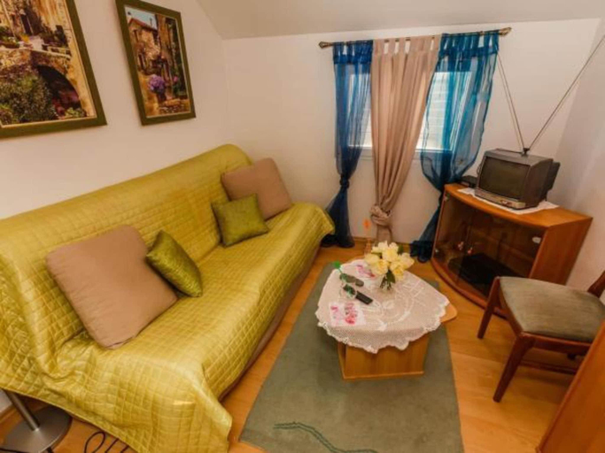 Others 5, Apartments Roda - One Bedroom Apartment with Terrace Mira - ST, Supetar