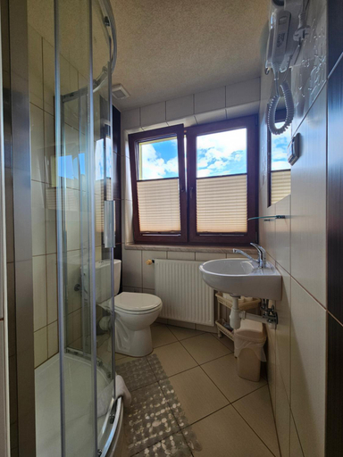 Bathroom 3, Pokoje Goscinne Staszelowka, Tatra