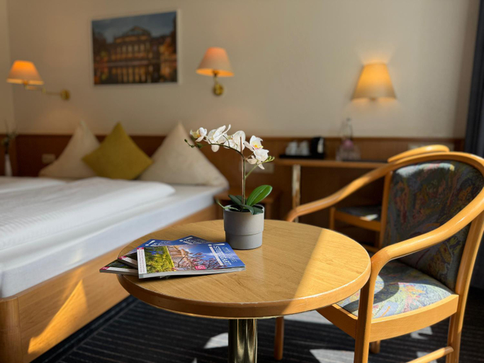 Bedroom 3, Hotel Pflieger - Superior, Stuttgart