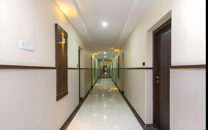 Others 4, HOTEL VENKAATESWARA, Tirunelveli