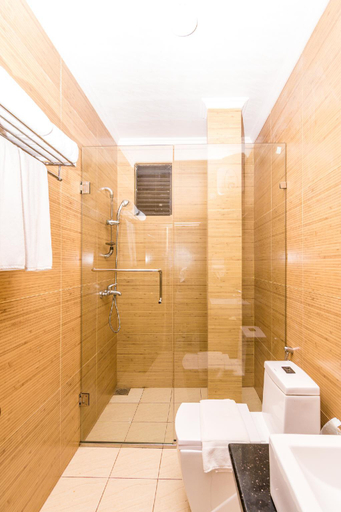 Bathroom 5, Ceylon City Hotel, Mt Lavinia, Dehiwala-Mount Lavinia
