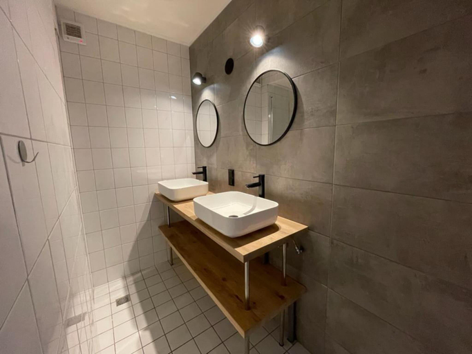 Bathroom 3, Apartment near North Sea and Lighthouse, Bergen