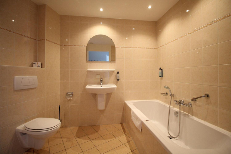 Bathroom 5, Best Western Beach Hotel Bergen Aan Zee, Bergen