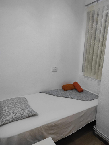 5, Sant Adria, Barcelona