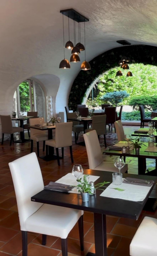 Food & Drinks 2, L'Oustaou, Alpes-de-Haute-Provence