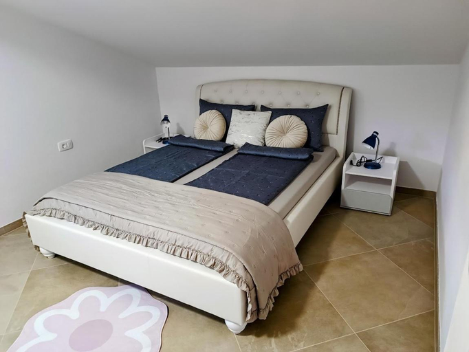 Bedroom 2, Apartma LANA, Koper
