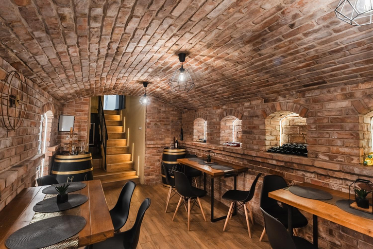 Food & Drinks 4, Melior Szallo, Eger