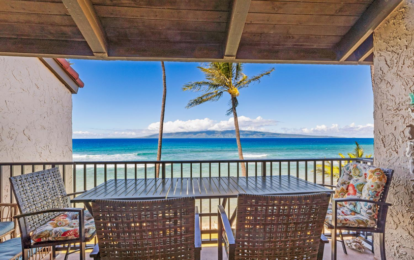 Others 3, The Noniluna One - Sleeps 10 Plus Pack N Play, Maui
