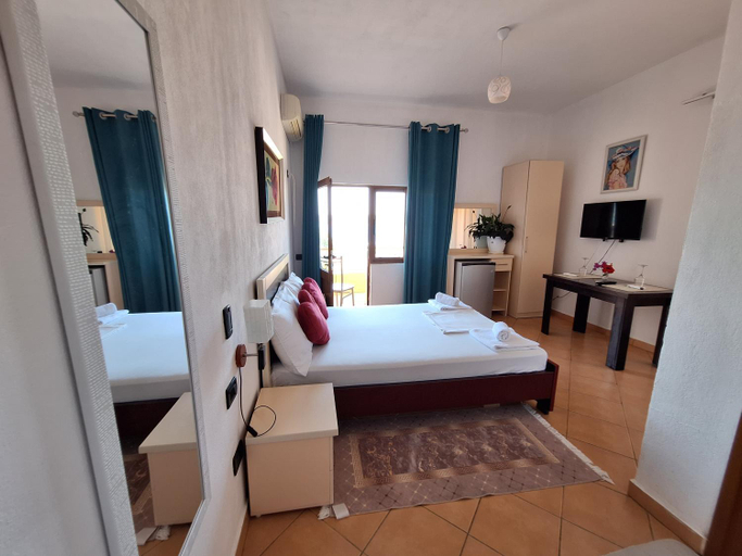 Bedroom 2, Mermaid Hotel Vlore, Vlorës