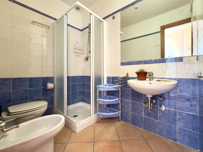 Bathroom 3, Residence Carioca, Rimini