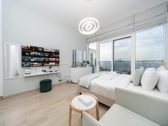 Bedroom 3, Stunning Furnished Studio in Bloom Tower, JVC, Dubai