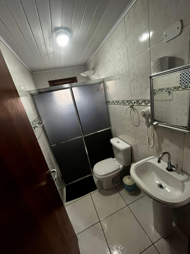 Bathroom 3, Pousada Cantinho Colibri, Camanducaia