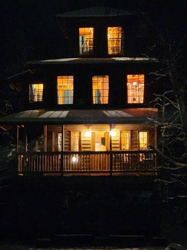 Others 2, The Eagle's Nest Treehouse Cabin, Matanuska-Susitna