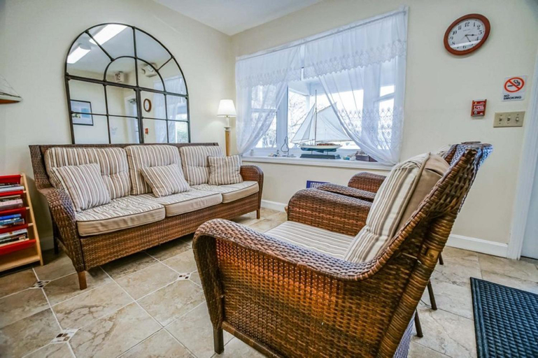 Others 4, Island Manor Resort by VRHost, Washington