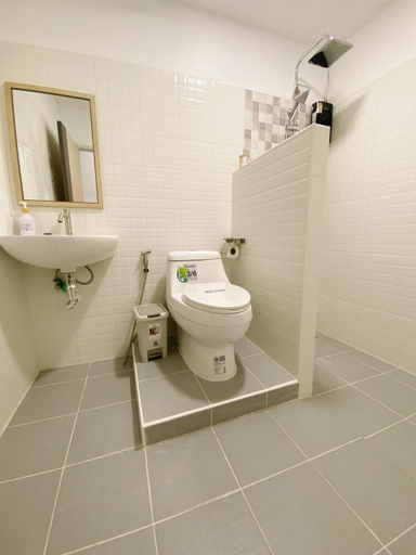 Bathroom 3, SJ Beach House Patong, Phuket Island