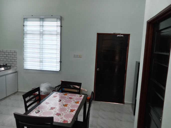 Others 4, Homestay Adilah B, Pasir Putih