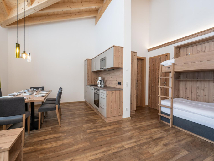 Guestroom, Luxury Chalet in Saalbach-hinterglemm With Sauna, Zell am See