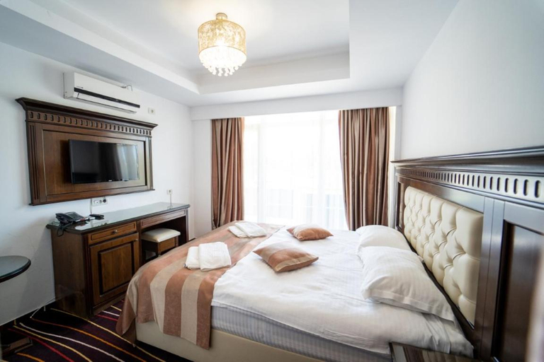Bedroom 2, Marina Bay, Navodari