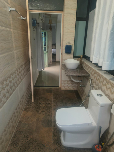 Bathroom 3, Namaka, Morjim and Ashwem Beach 300m away, North Goa