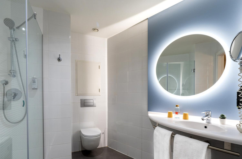 Bathroom 4, ibis Madrid Centro las Ventas, Madrid