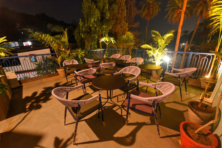 Food & Drinks, House of BB, Sirohi