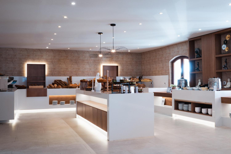 Food & Drinks 5, Roda Beach Resort & Spa, Ionian Islands