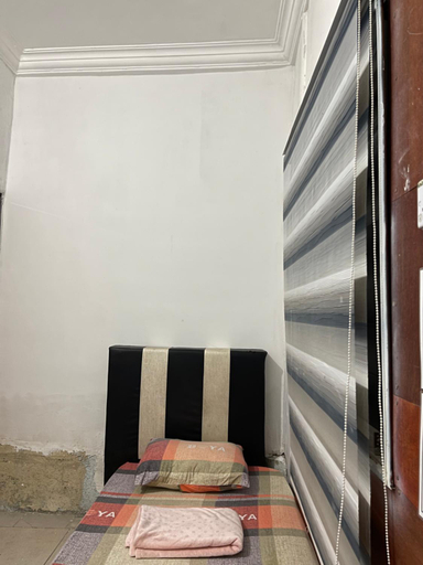 Others 4, Z&Z Budget Room, Besut