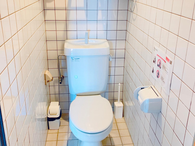 Bathroom 1, terrace sakashita, Naha