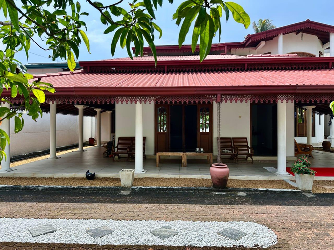Others 4, Sujee Villa, Beruwala