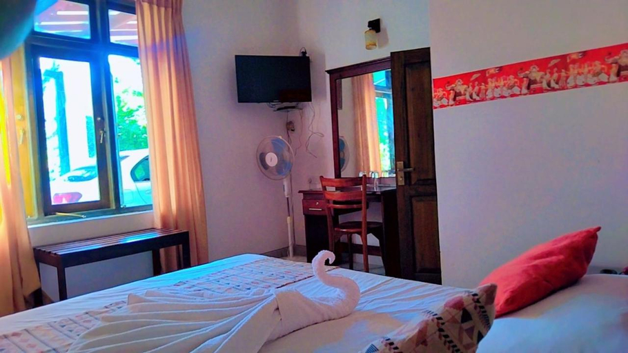 Bedroom 2, Kandy Moon Hills Hotel, K.F.G. & G. Korale
