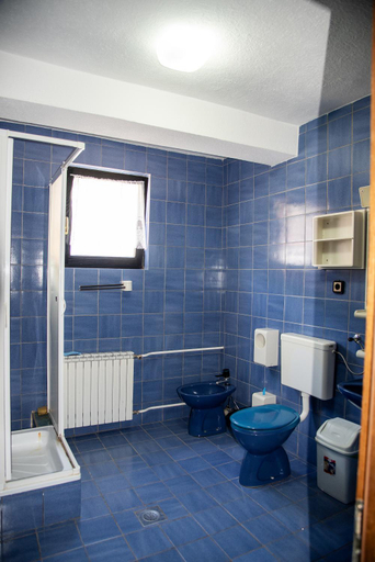 Bathroom, Majestic Haven