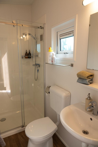 Bathroom 3, De Zilte Zeehoeve, Schouwen-Duiveland
