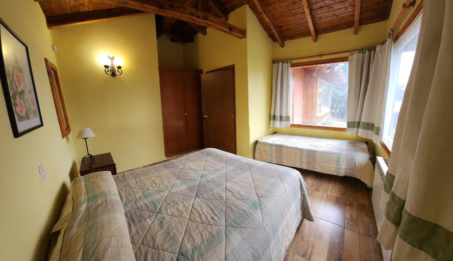 Bedroom 3, Villa del Lago, Bariloche