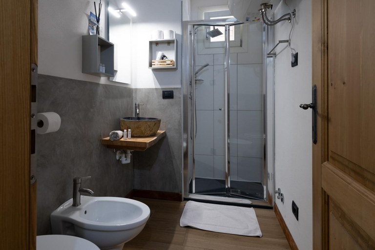 Bathroom 3, ROSINA HOUSE e CHALET, Lecco