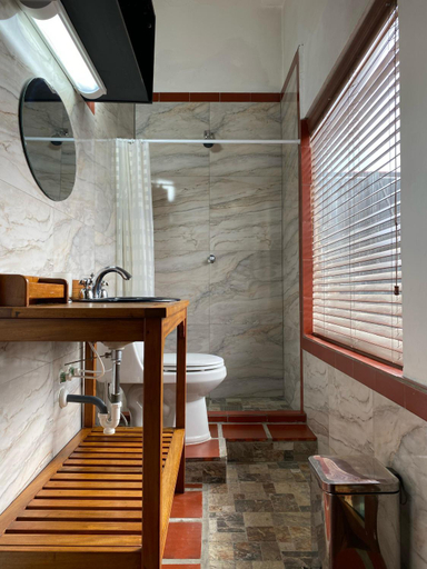 Bathroom, Ololo Caracas B&B, Libertador