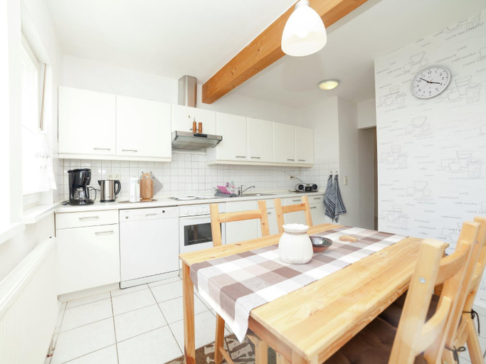 Others 4, Ferienwohnung in Densberg mit Terrasse, Schwalm-Eder-Kreis