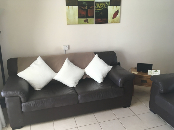 Living area, Holiday Home Paphos - Near Amenities - Poolside