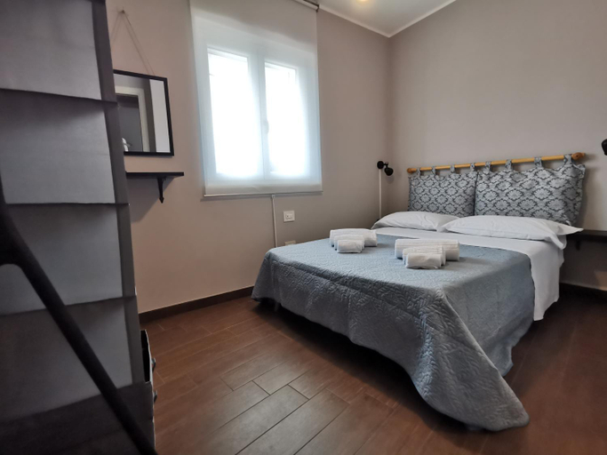 Others 5, Suite 5 Monopoli, Bari
