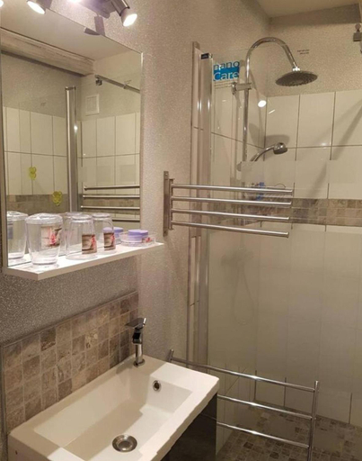 Bathroom 3, A l'ombre du Ventoux, Vaucluse
