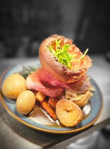 Food & Drinks 5, The Greyhound Inn Warslow, Staffordshire