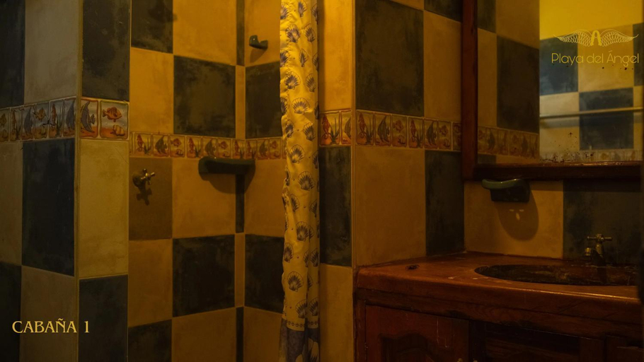 Bathroom, Playa del Angel, Cartagena de Indias