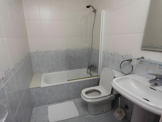 Bathroom 2, Hostal La Concha Somo, Cantabria