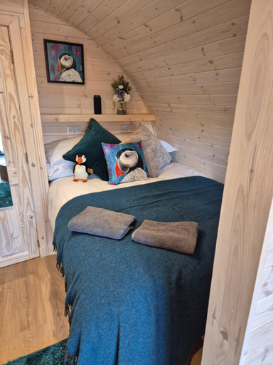 Bedroom, Tighlochan Pods, Highland