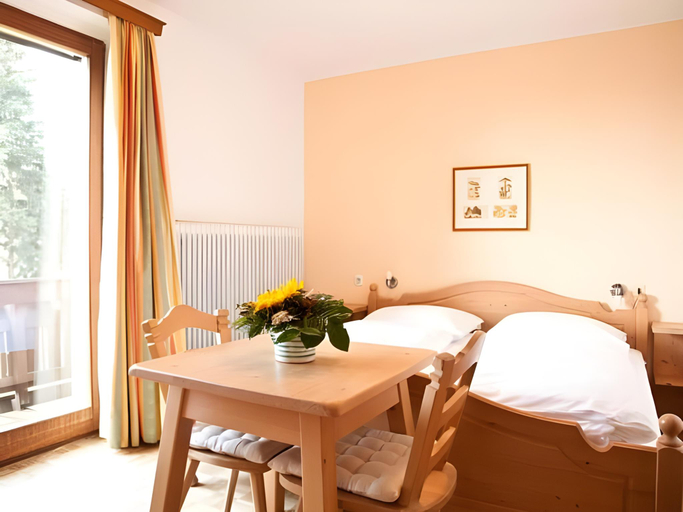 Bedroom, Gasthof Waldschenke, Urfahr Umgebung