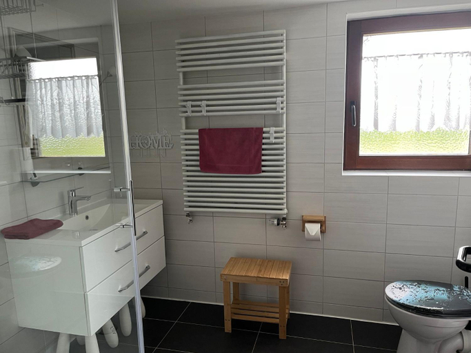 Bathroom, Feriendorf Ofingen 04, Schwarzwald-Baar-Kreis
